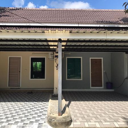 บ้านริมเนิน รีสอร์ท งาว Ngao Exterior foto